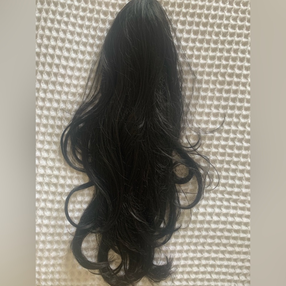 Clip on Ponytail HAIR EXTENTION!